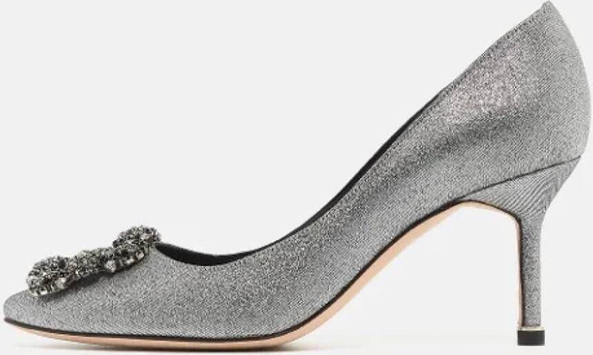 Manolo Blahnik Pre-owned Fabric heels Gray Dames