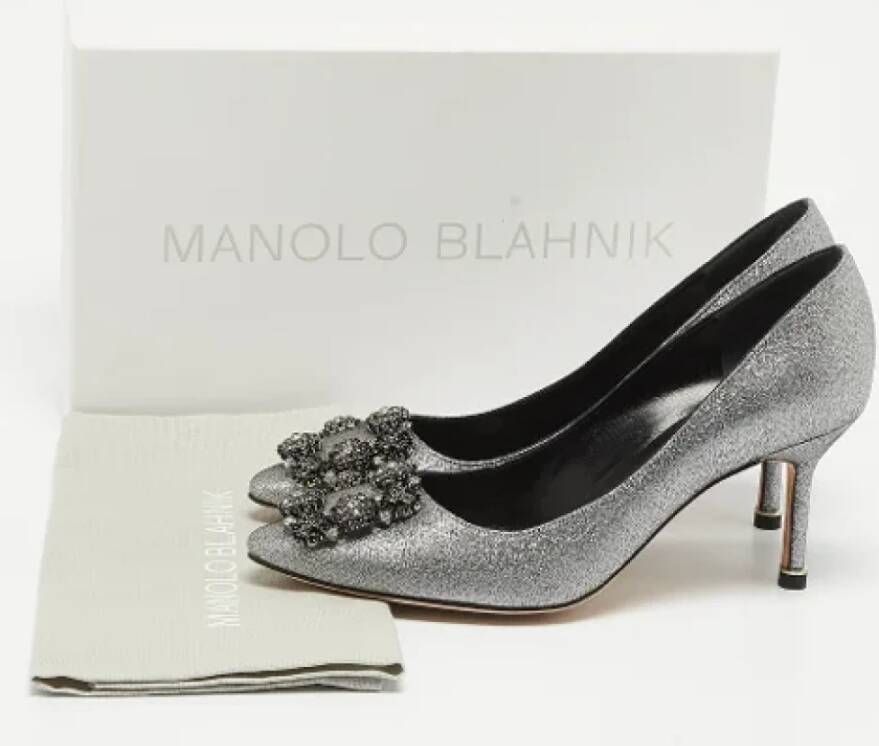 Manolo Blahnik Pre-owned Fabric heels Gray Dames