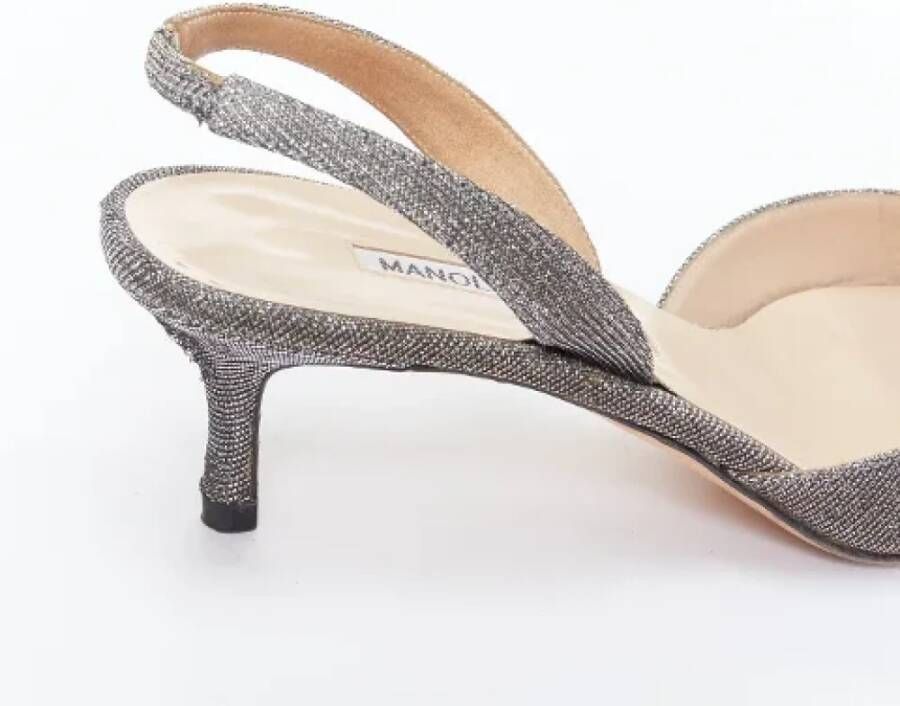 Manolo Blahnik Pre-owned Fabric heels Gray Dames