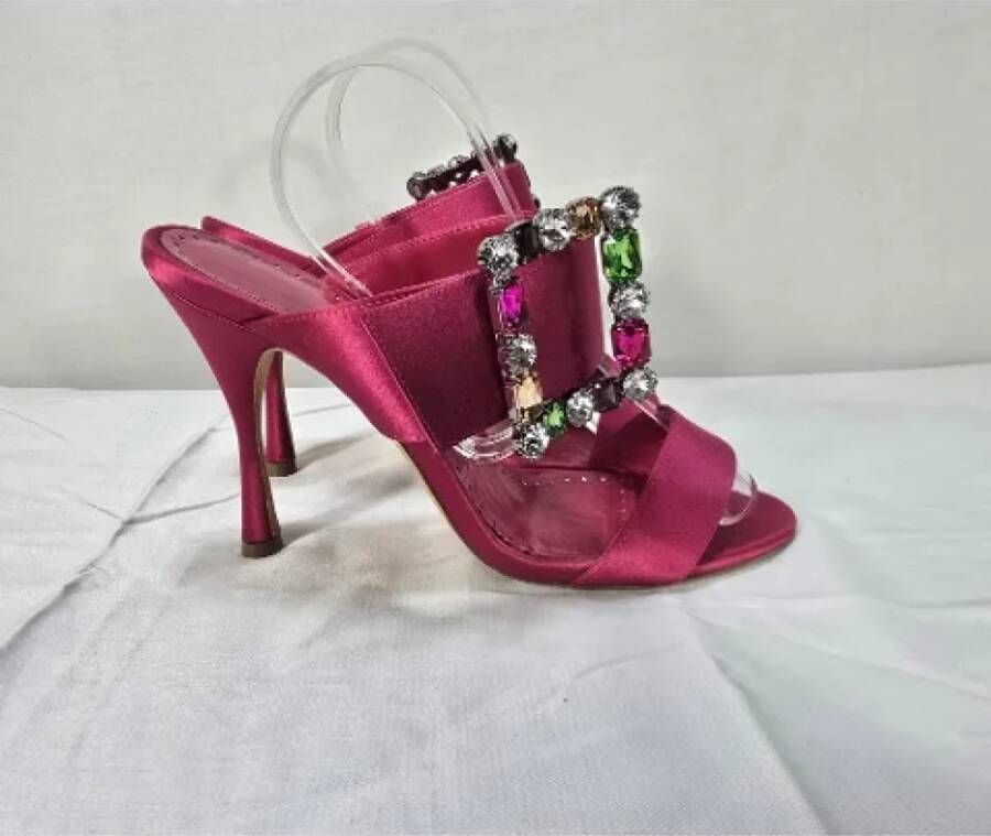 Manolo Blahnik Pre-owned Fabric heels Pink Dames