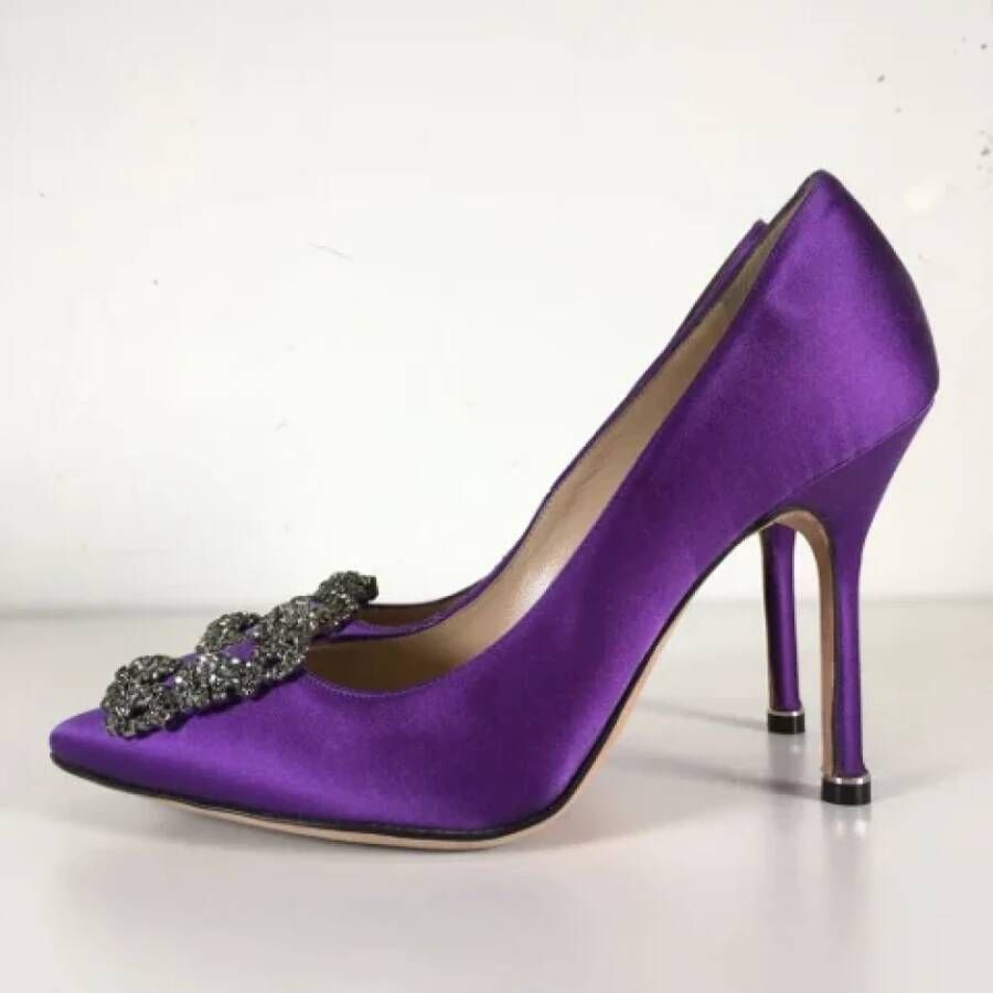 Manolo Blahnik Pre-owned Fabric heels Purple Dames