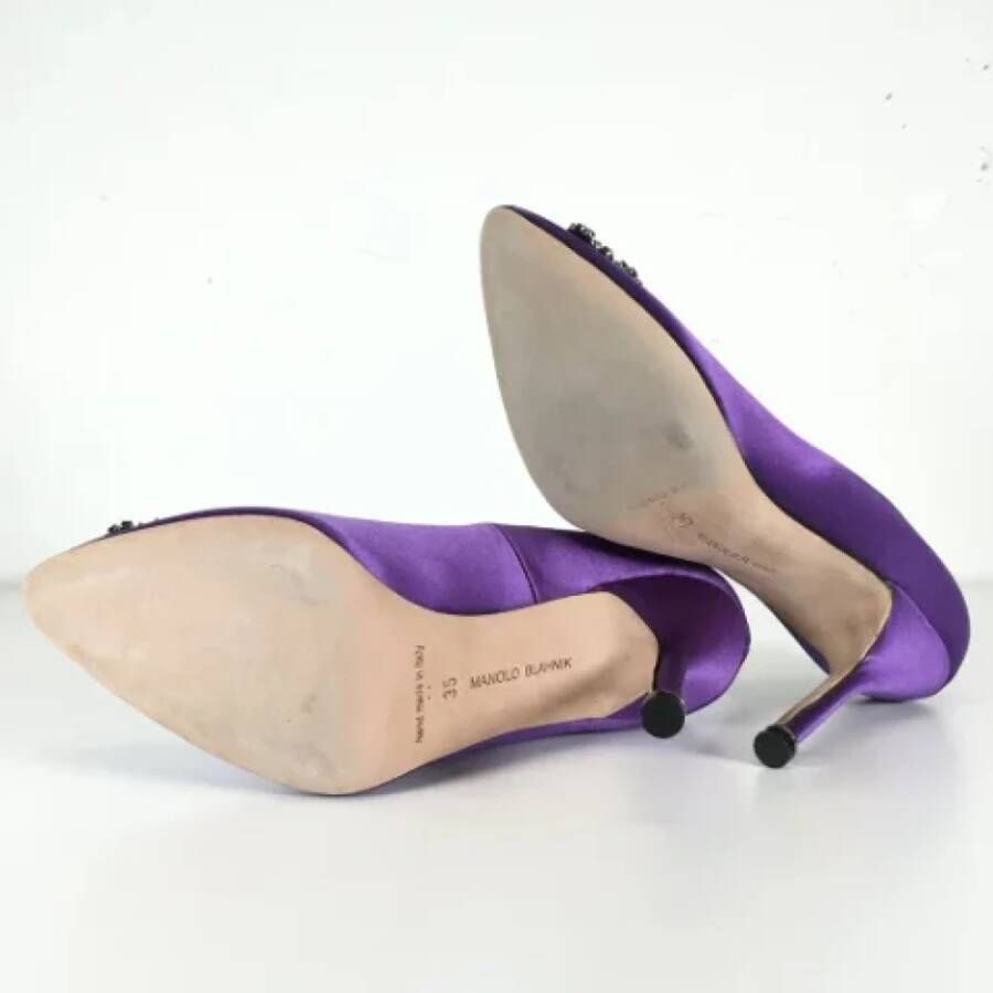 Manolo Blahnik Pre-owned Fabric heels Purple Dames