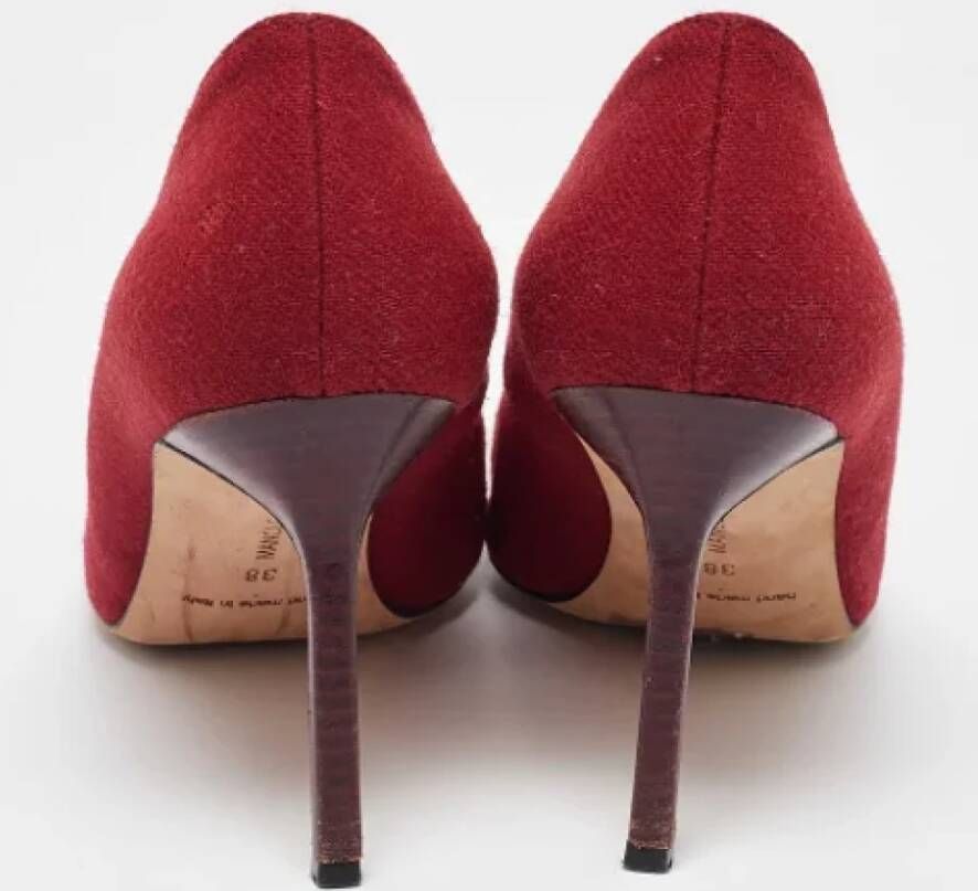 Manolo Blahnik Pre-owned Fabric heels Red Dames