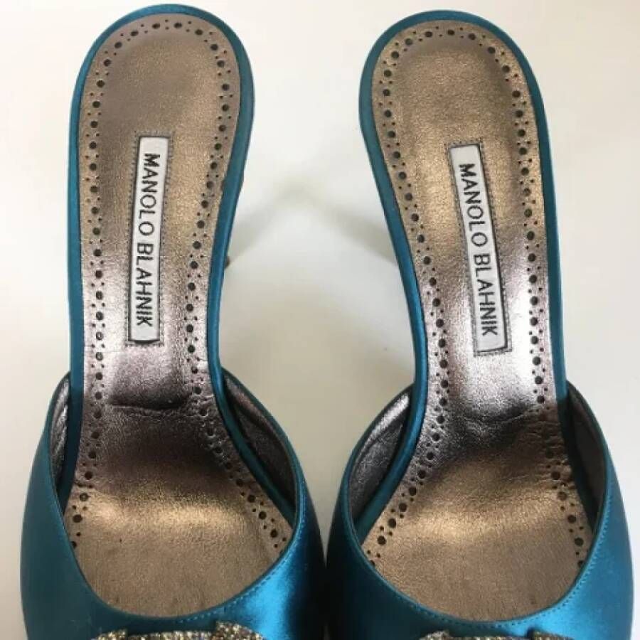 Manolo Blahnik Pre-owned Fabric mules Blue Dames