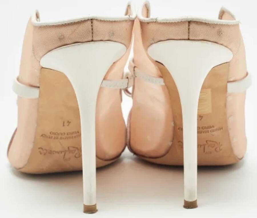 Manolo Blahnik Pre-owned Lace heels Beige Dames