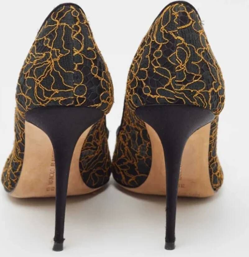 Manolo Blahnik Pre-owned Lace heels Multicolor Dames