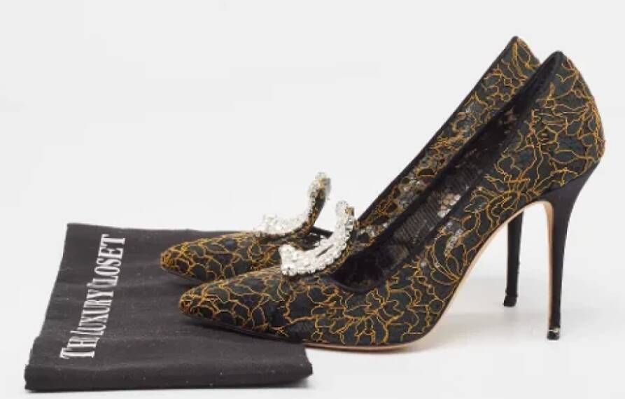 Manolo Blahnik Pre-owned Lace heels Multicolor Dames