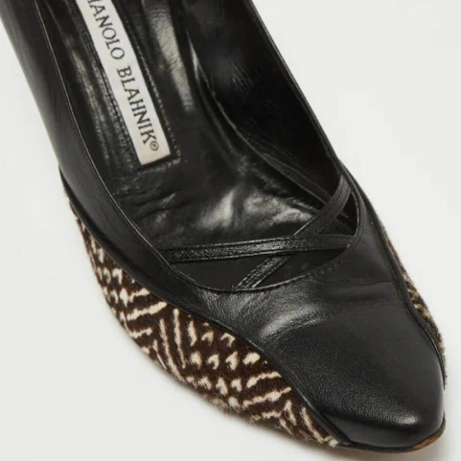 Manolo Blahnik Pre-owned Leather heels Black Dames