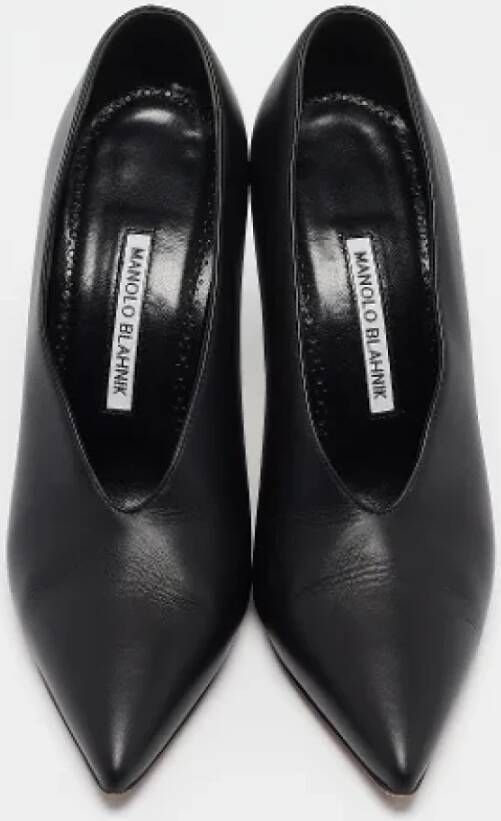 Manolo Blahnik Pre-owned Leather heels Black Dames