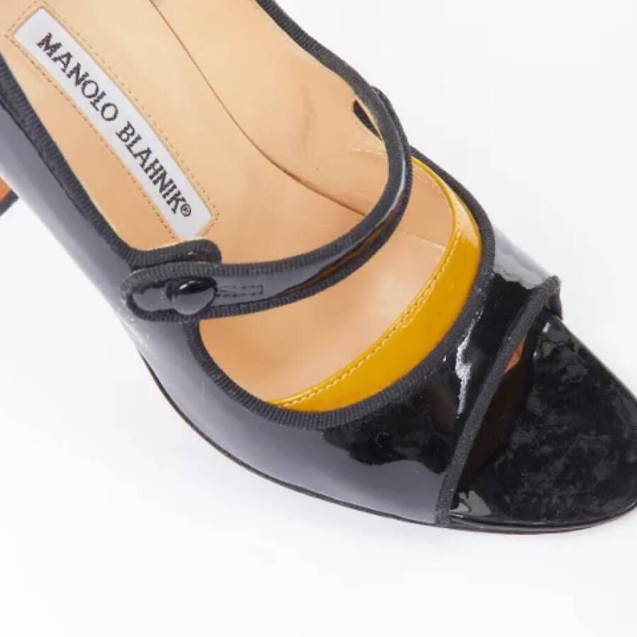 Manolo Blahnik Pre-owned Leather heels Black Dames