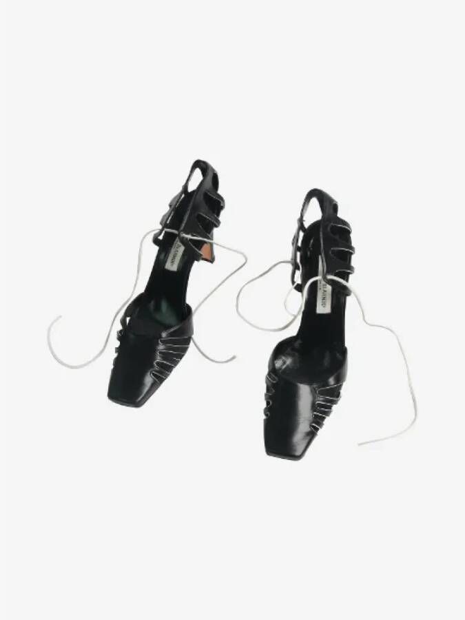 Manolo Blahnik Pre-owned Leather heels Black Dames