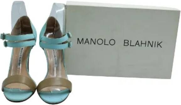 Manolo Blahnik Pre-owned Leather heels Blue Dames