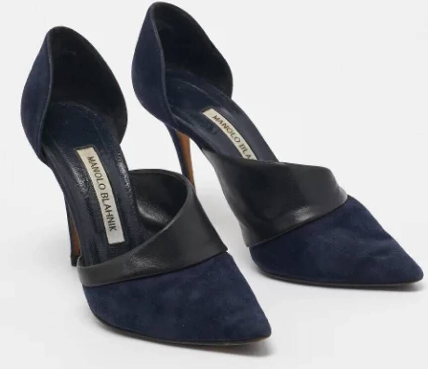 Manolo Blahnik Pre-owned Leather heels Blue Dames