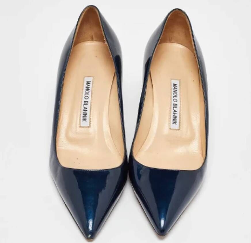 Manolo Blahnik Pre-owned Leather heels Blue Dames