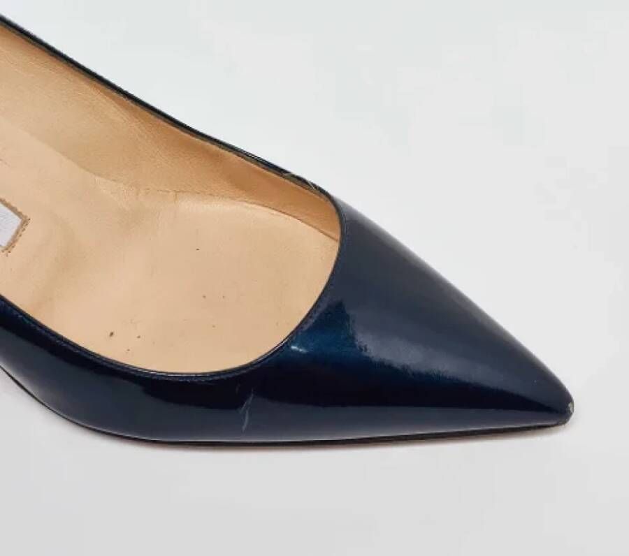 Manolo Blahnik Pre-owned Leather heels Blue Dames