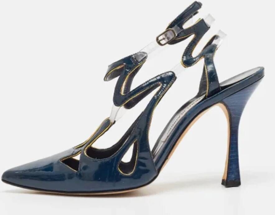 Manolo Blahnik Pre-owned Leather heels Blue Dames