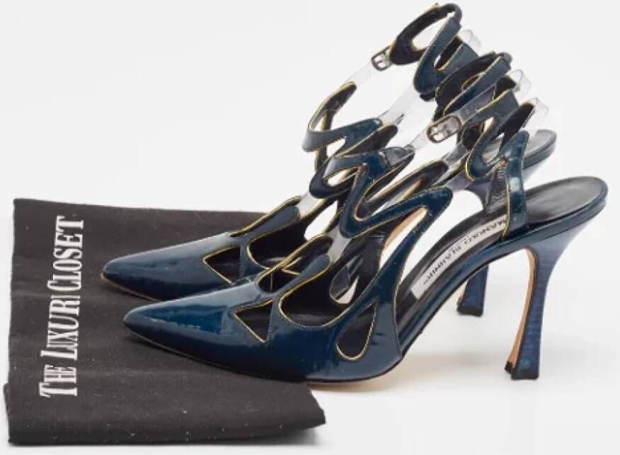 Manolo Blahnik Pre-owned Leather heels Blue Dames