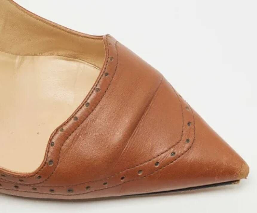 Manolo Blahnik Pre-owned Leather heels Brown Dames