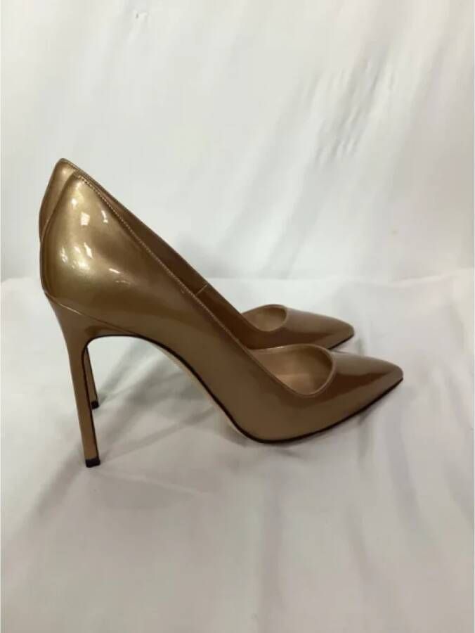 Manolo Blahnik Pre-owned Leather heels Brown Dames