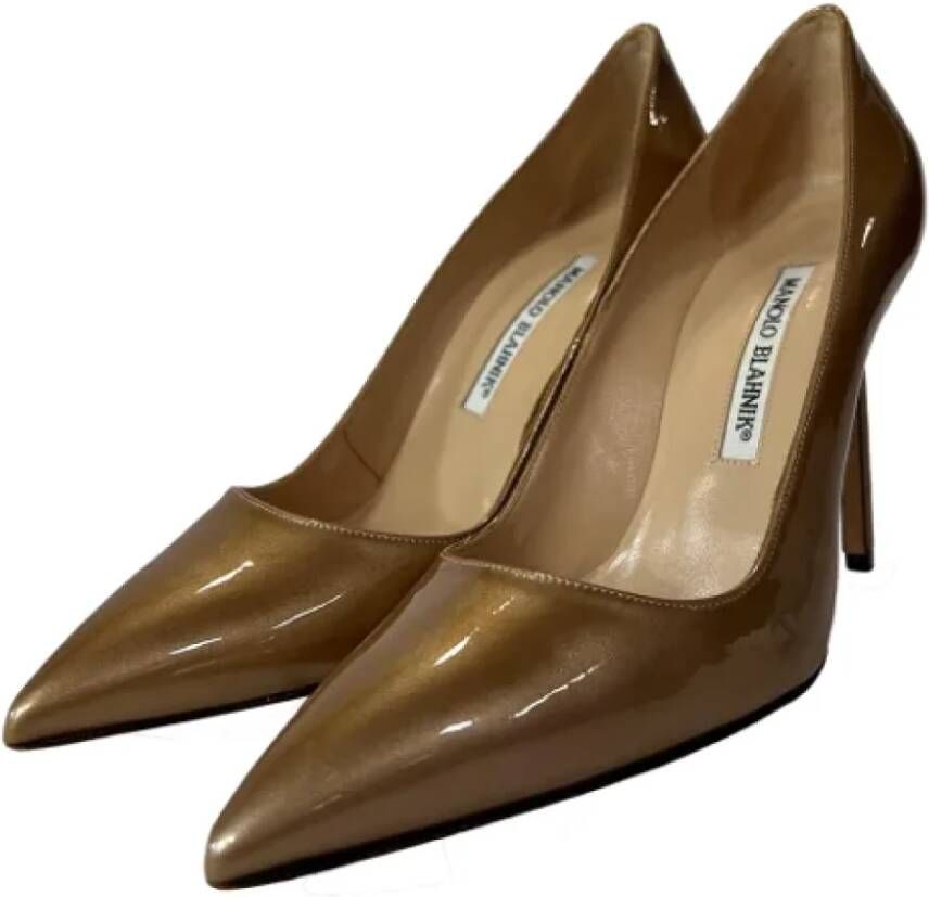 Manolo Blahnik Pre-owned Leather heels Brown Dames