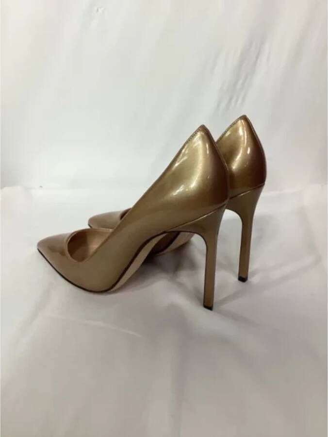 Manolo Blahnik Pre-owned Leather heels Brown Dames