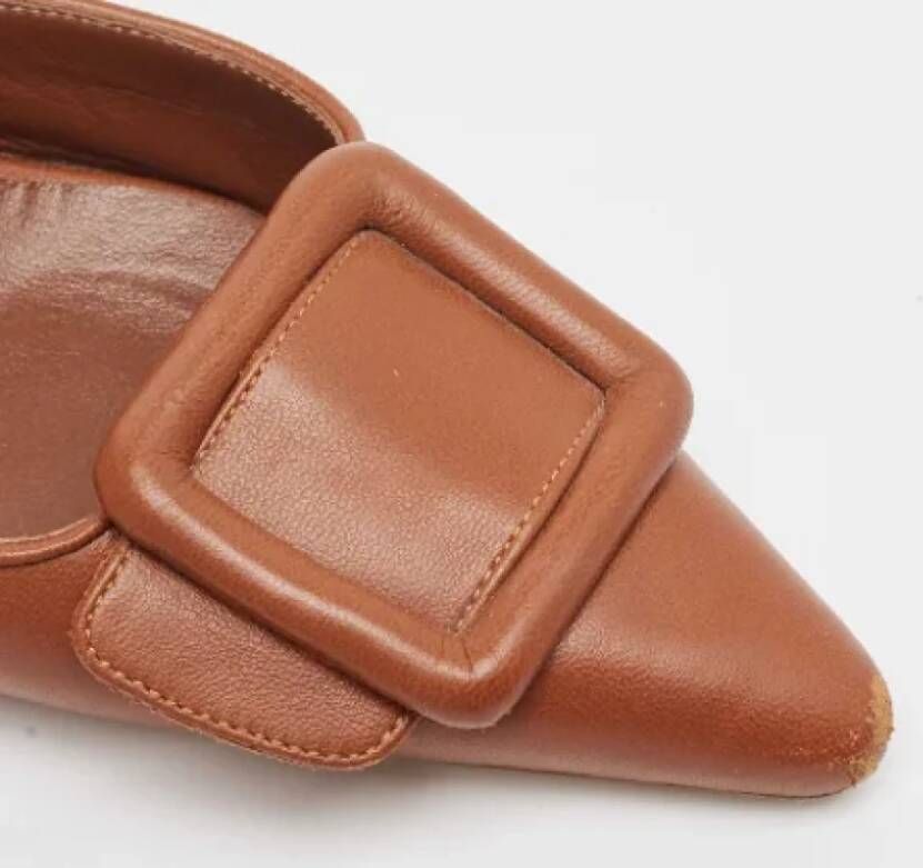 Manolo Blahnik Pre-owned Leather mules Brown Dames