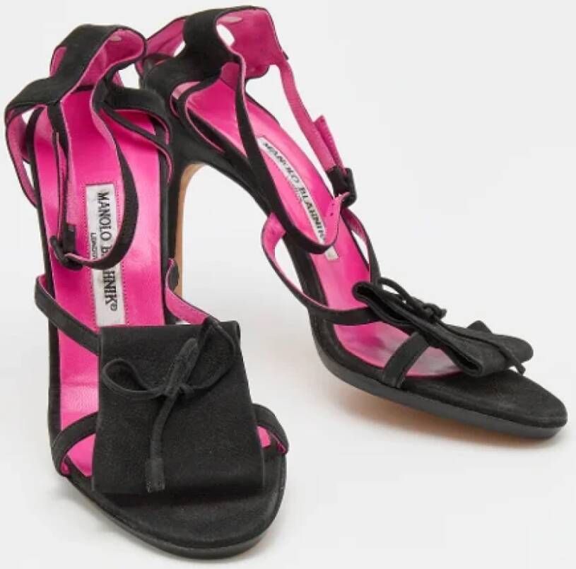 Manolo Blahnik Pre-owned Leather sandals Black Dames