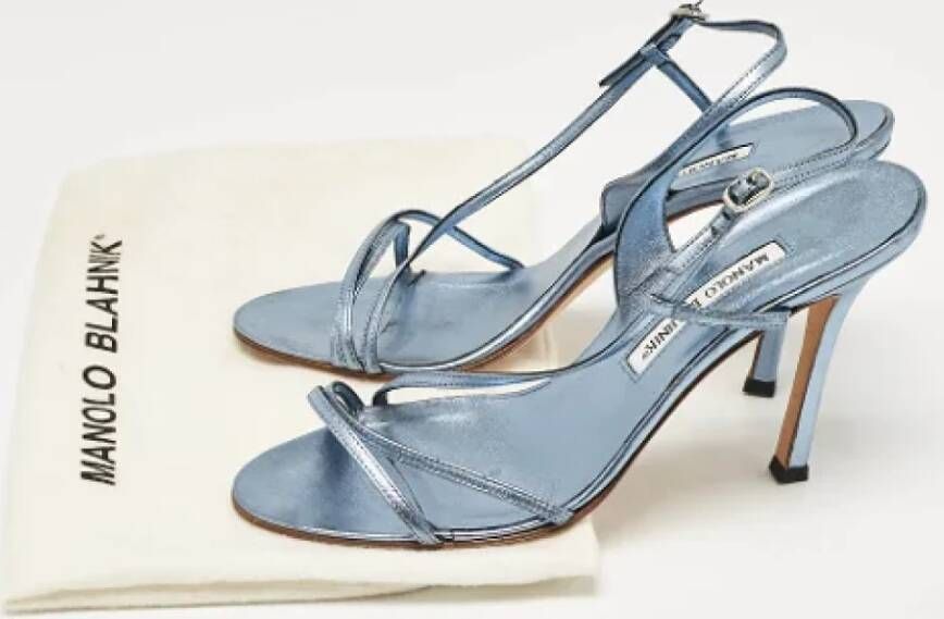 Manolo Blahnik Pre-owned Leather sandals Blue Dames