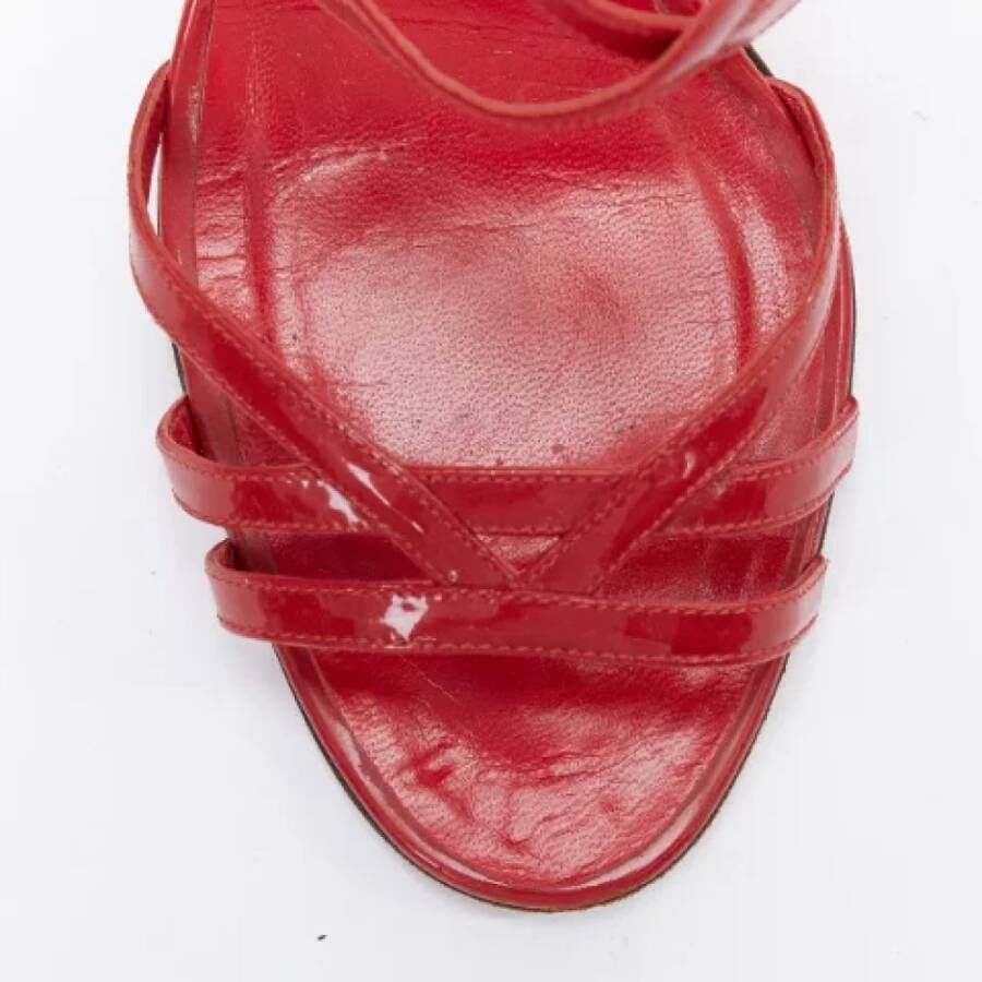 Manolo Blahnik Pre-owned Leather sandals Red Dames