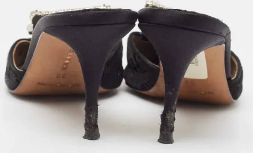 Manolo Blahnik Pre-owned Mesh mules Black Dames