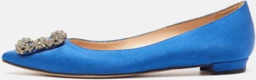 Manolo Blahnik Pre-owned Satin flats Blue Dames