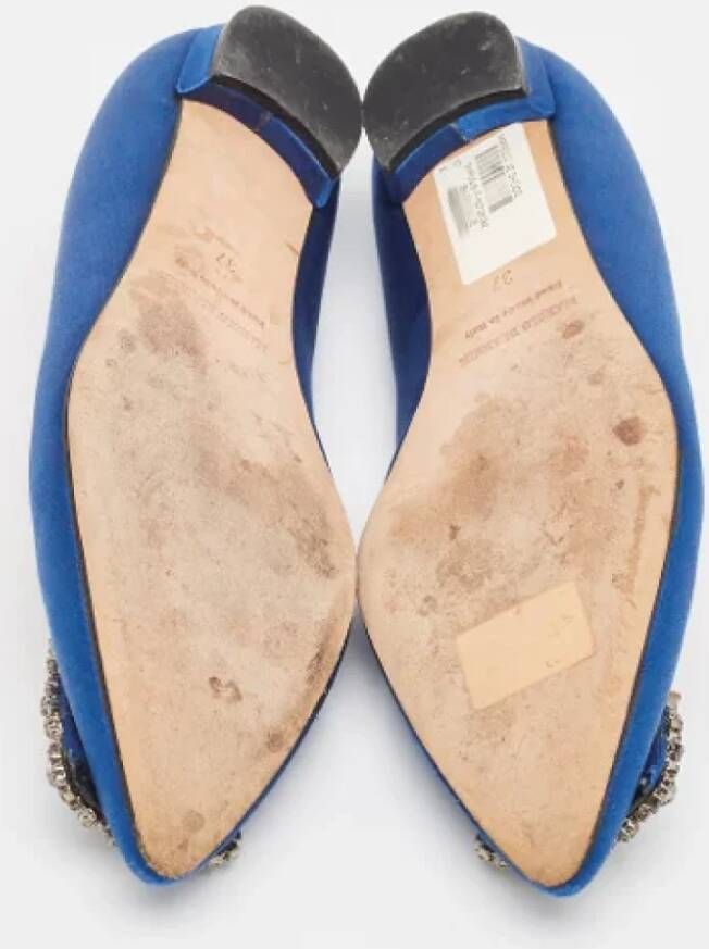 Manolo Blahnik Pre-owned Satin flats Blue Dames