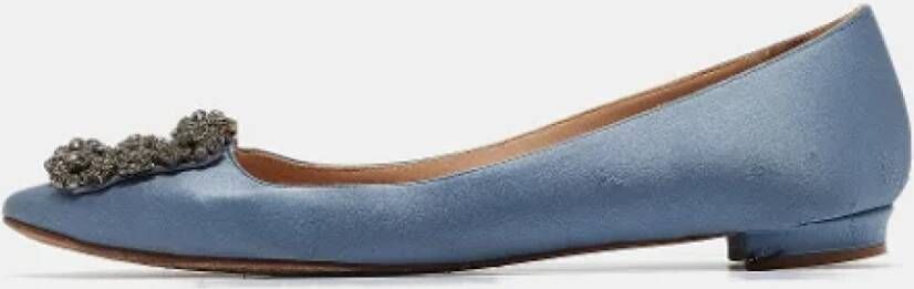 Manolo Blahnik Pre-owned Satin flats Blue Dames