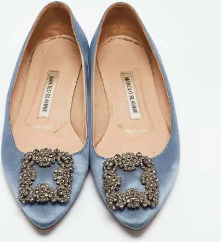 Manolo Blahnik Pre-owned Satin flats Blue Dames