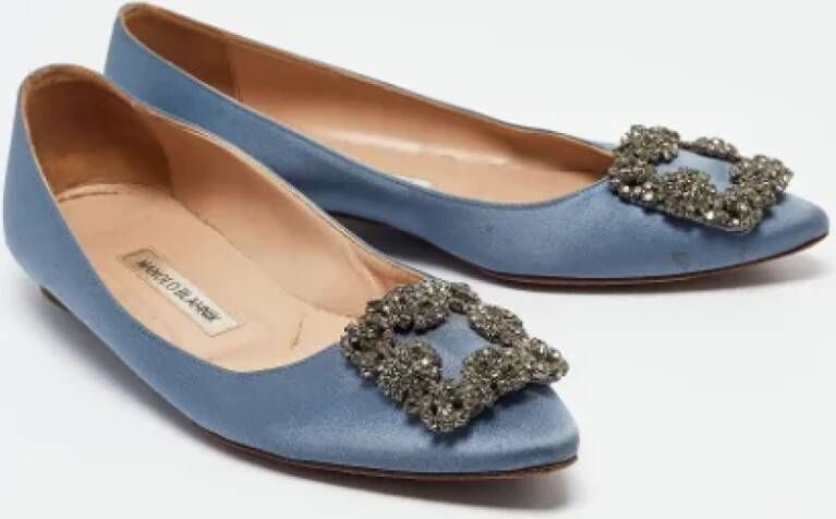 Manolo Blahnik Pre-owned Satin flats Blue Dames