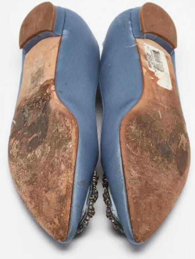 Manolo Blahnik Pre-owned Satin flats Blue Dames