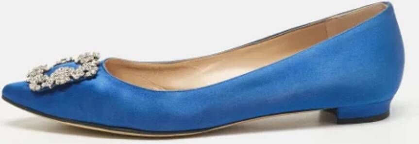 Manolo Blahnik Pre-owned Satin flats Blue Dames