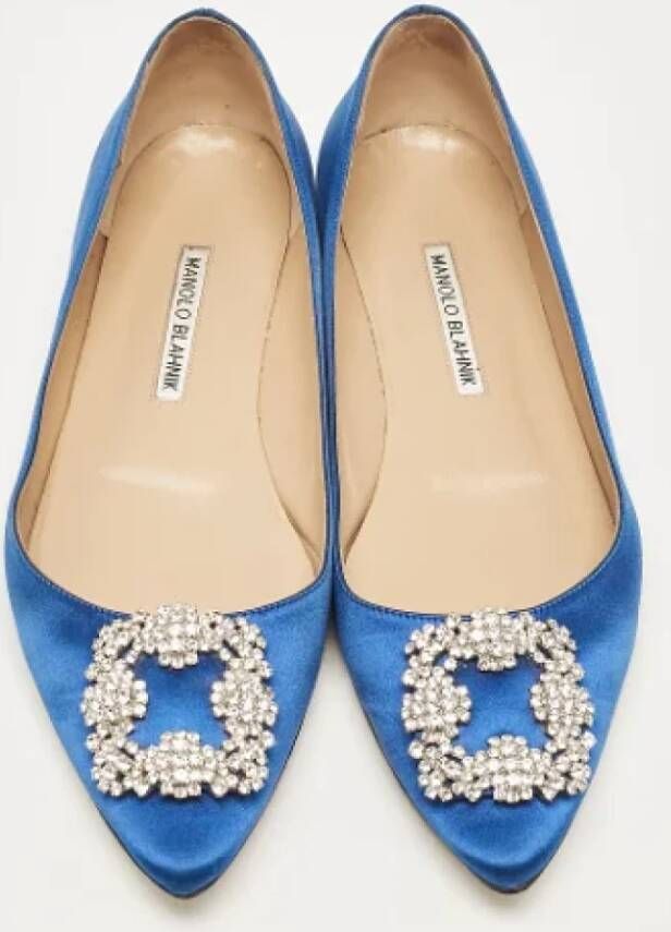 Manolo Blahnik Pre-owned Satin flats Blue Dames