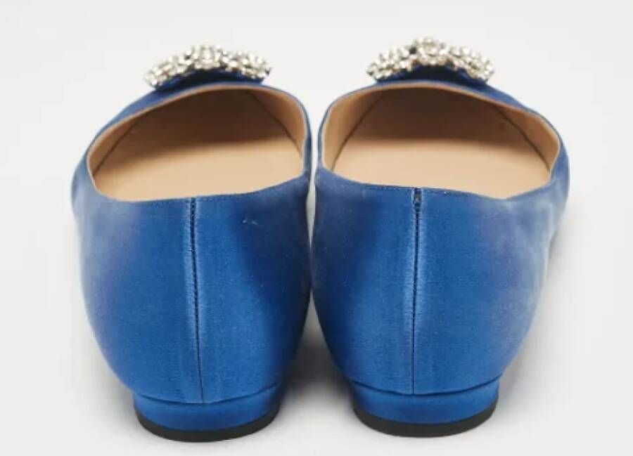 Manolo Blahnik Pre-owned Satin flats Blue Dames