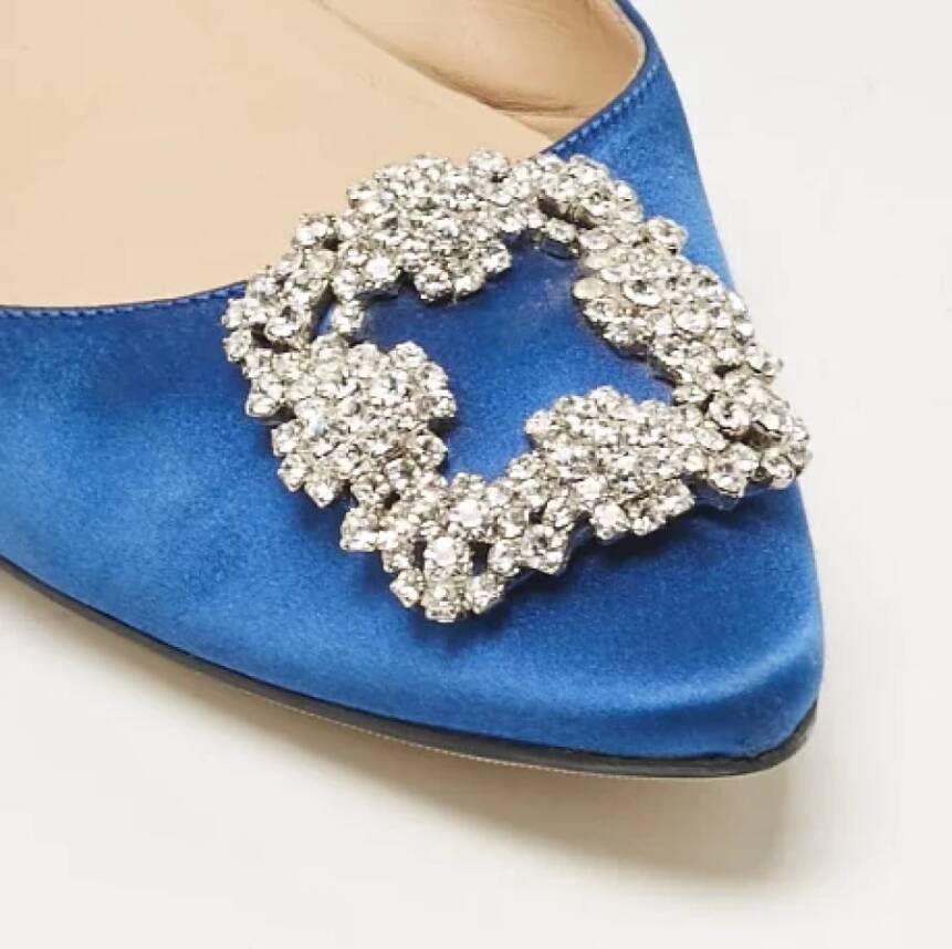 Manolo Blahnik Pre-owned Satin flats Blue Dames