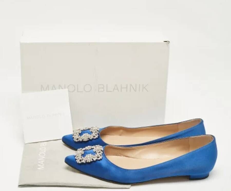 Manolo Blahnik Pre-owned Satin flats Blue Dames