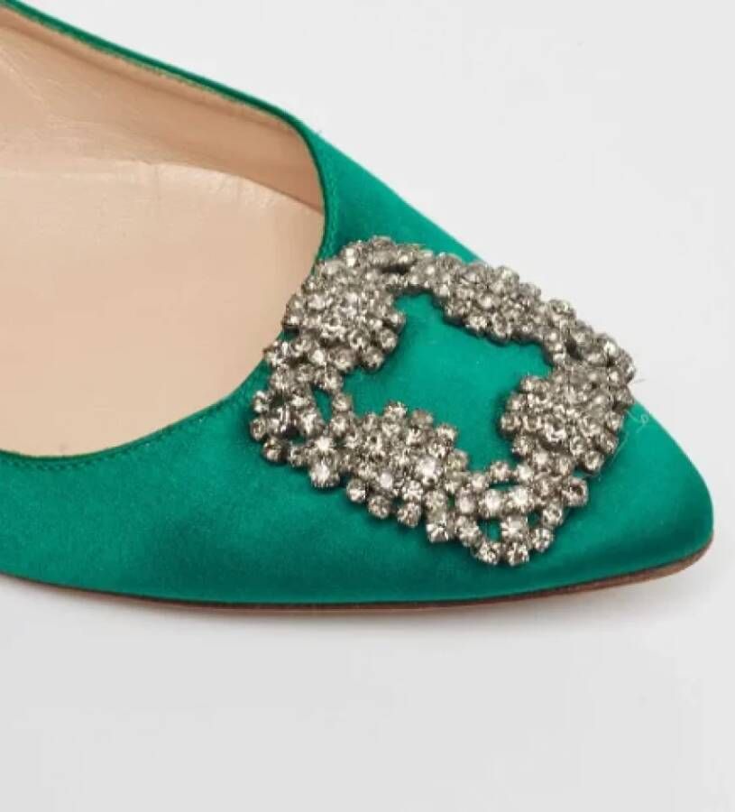 Manolo Blahnik Pre-owned Satin flats Green Dames