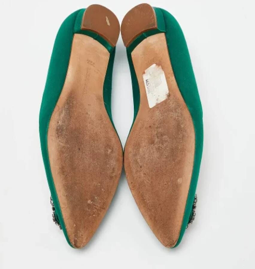 Manolo Blahnik Pre-owned Satin flats Green Dames