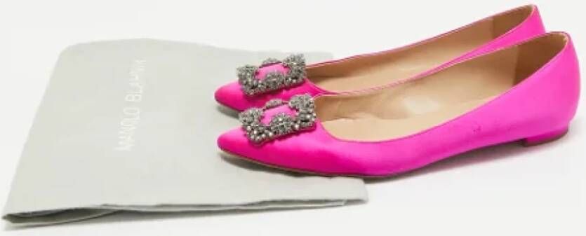 Manolo Blahnik Pre-owned Satin flats Pink Dames