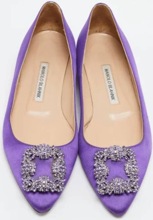 Manolo Blahnik Pre-owned Satin flats Purple Dames