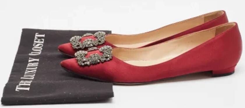 Manolo Blahnik Pre-owned Satin flats Red Dames