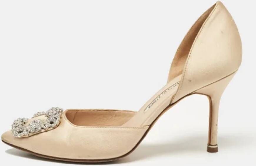 Manolo Blahnik Pre-owned Satin heels Beige Dames