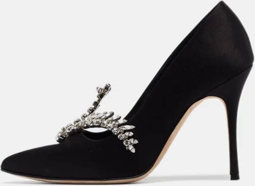 Manolo Blahnik Pre-owned Satin heels Black Dames