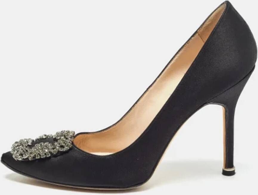 Manolo Blahnik Pre-owned Satin heels Black Dames