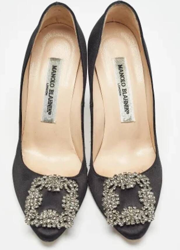 Manolo Blahnik Pre-owned Satin heels Black Dames